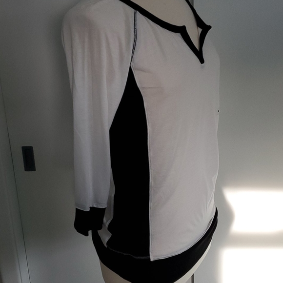 NWT - Express 3/4 Sleeve Top - Picture 2 of 4